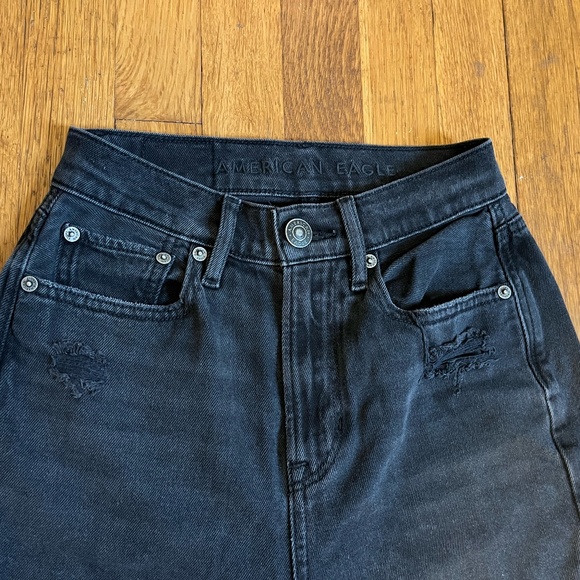 American Eagle Highest Rise 90's Boyfriend Jeans - Picture 2 of 6